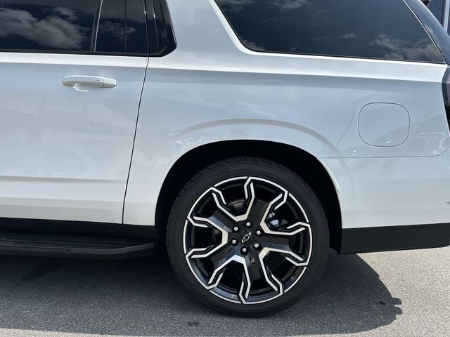 2025 Chevrolet Suburban RST
