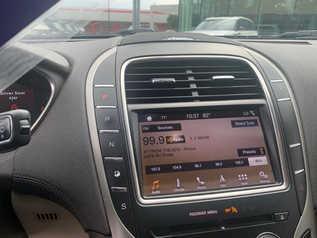 2019 Lincoln Nautilus Reserve