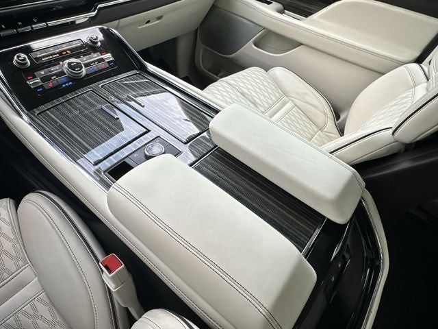 2024 Lincoln Navigator Black Label