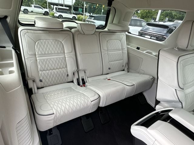 2024 Lincoln Navigator Black Label
