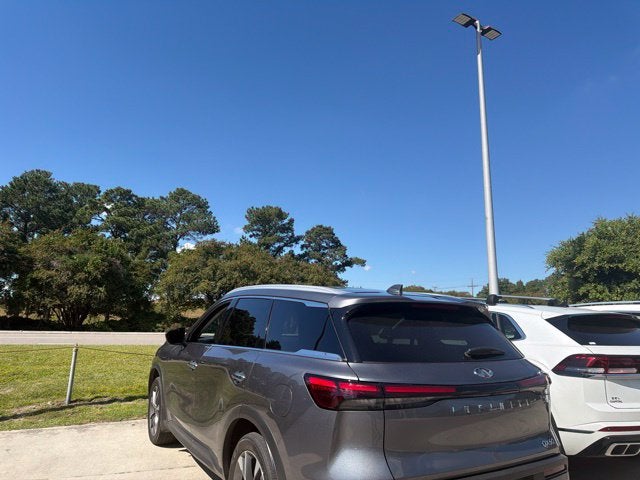 2025 INFINITI QX60 LUXE
