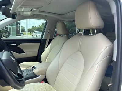 2021 Toyota Highlander XLE