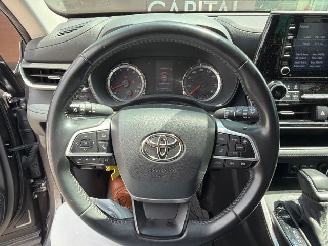 2022 Toyota Highlander LE