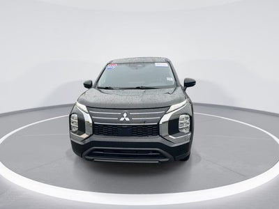 2025 Mitsubishi Outlander ES