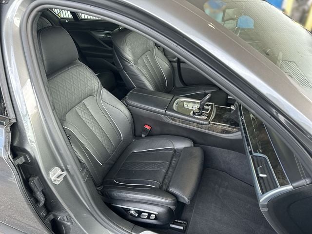 2017 BMW 7 Series 750i xDrive