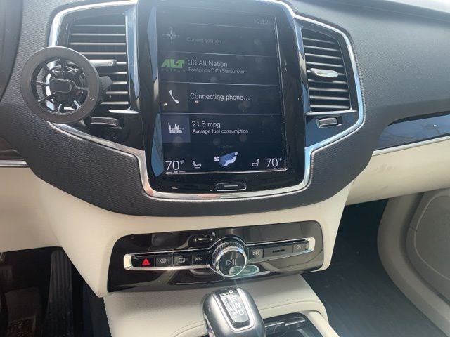 2018 Volvo XC90 T6 Momentum