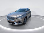 2019 Lincoln Nautilus Select