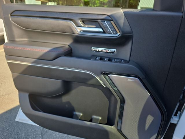 2025 GMC Sierra 1500 AT4X