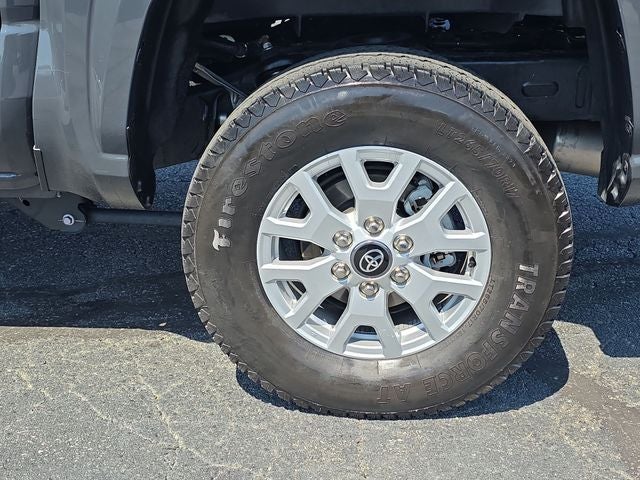 2025 Toyota Tacoma SR5