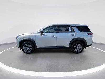 2025 Nissan Pathfinder S