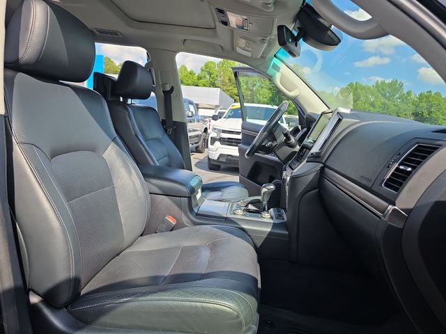 2017 Toyota Land Cruiser Base