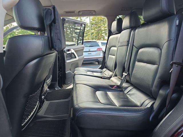 2017 Toyota Land Cruiser Base