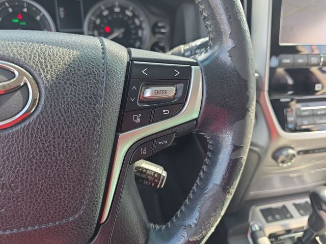2017 Toyota Land Cruiser Base
