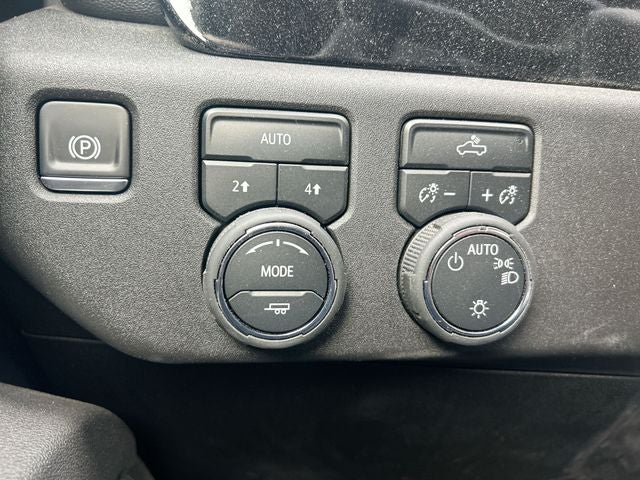 2025 Chevrolet Silverado 1500 LT LT1