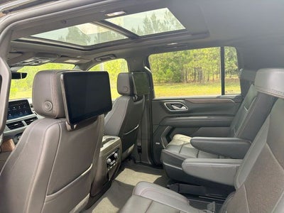 2023 Chevrolet Suburban High Country