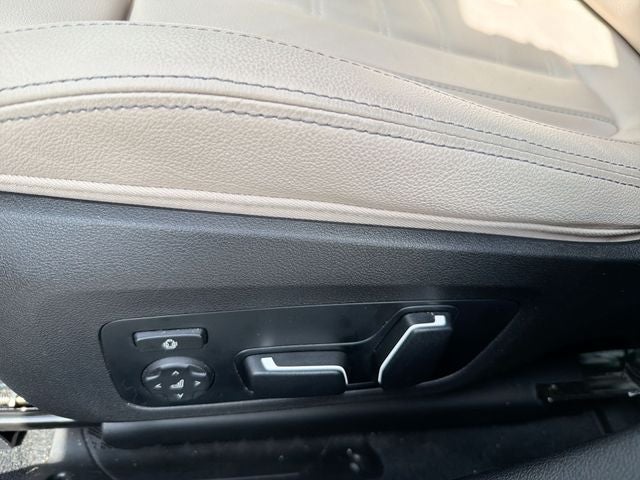 2024 BMW 3 Series 330i