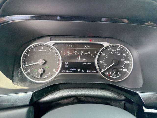 2023 Nissan Pathfinder SL