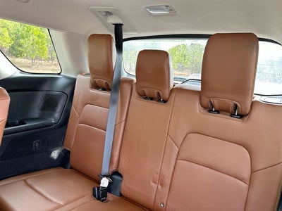 2023 Nissan Pathfinder Platinum