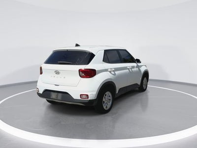 2022 Hyundai Venue SE