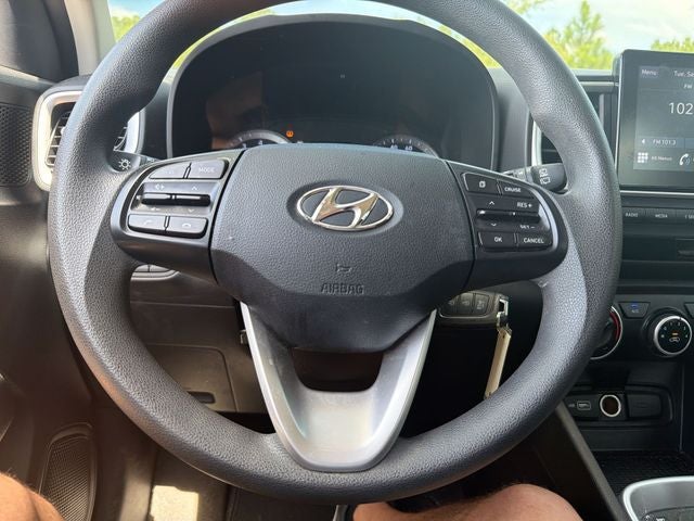 2022 Hyundai Venue SE