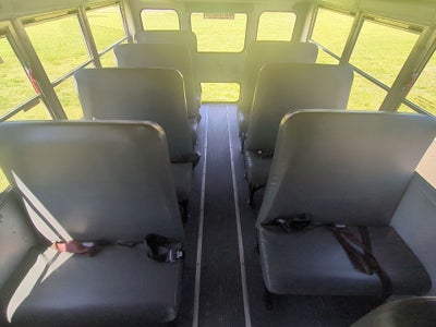 2011 Chevrolet Express Commercial Cutaway Work Van