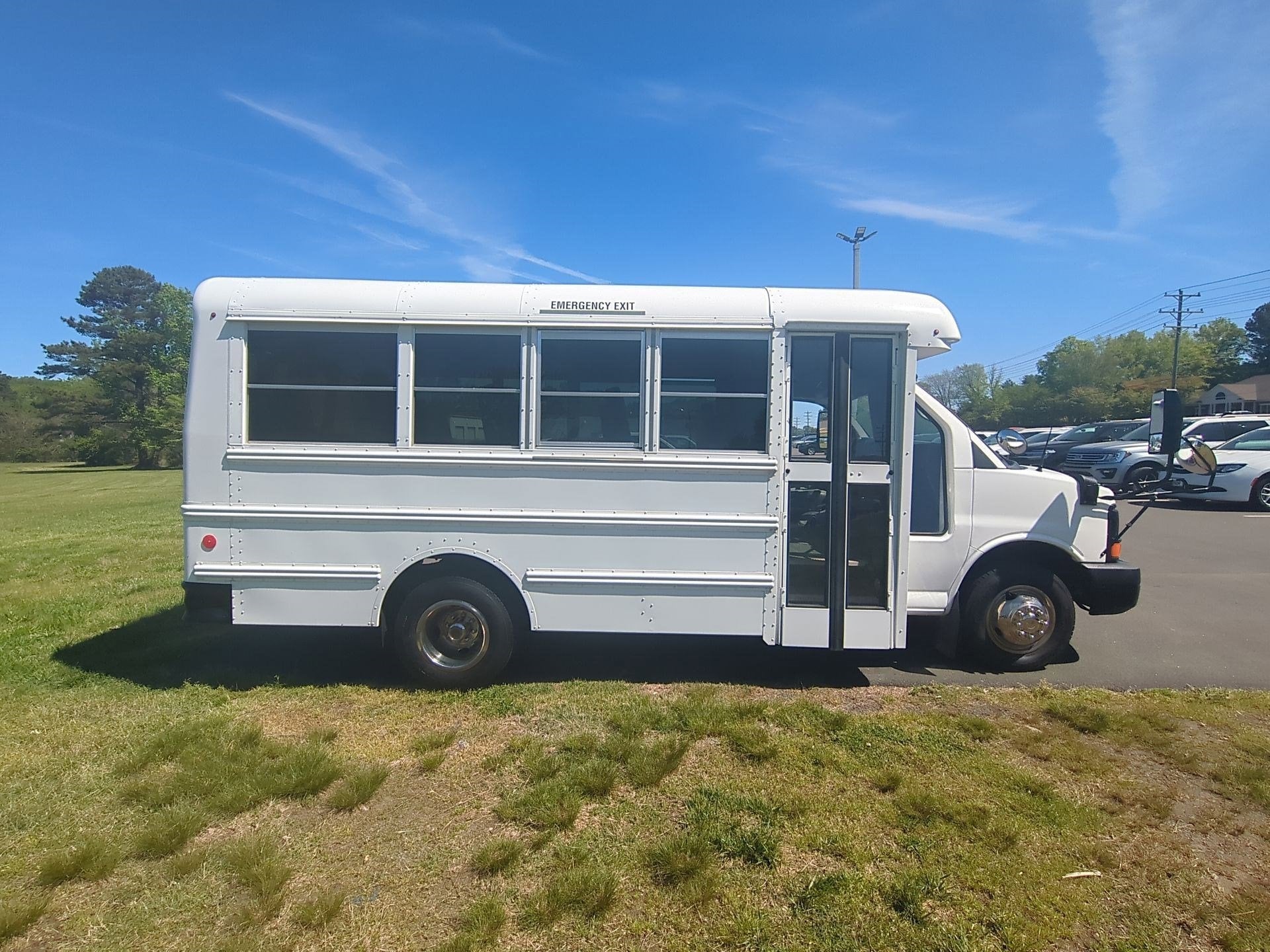 2011 Chevrolet Express Commercial Cutaway Work Van