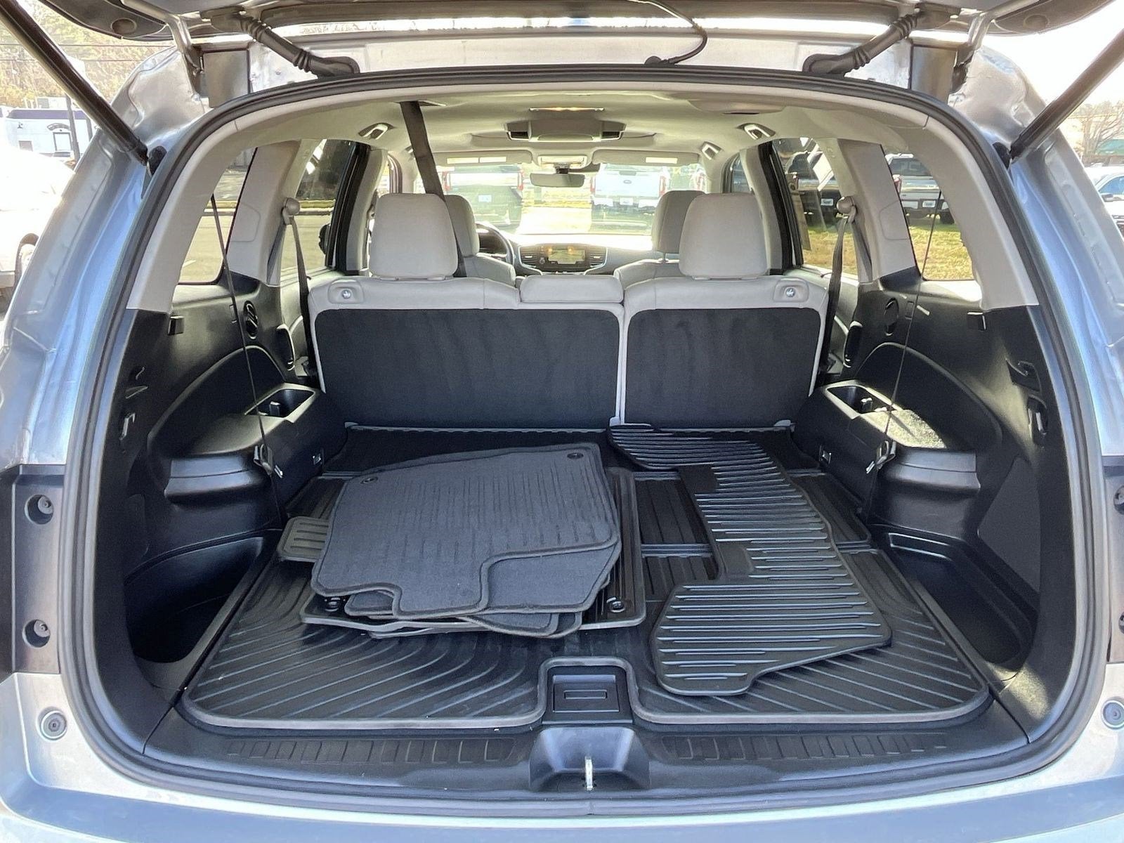 2020 Honda Pilot Touring 8-Passenger