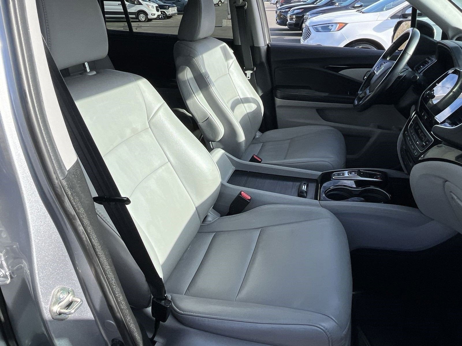 2020 Honda Pilot Touring 8-Passenger