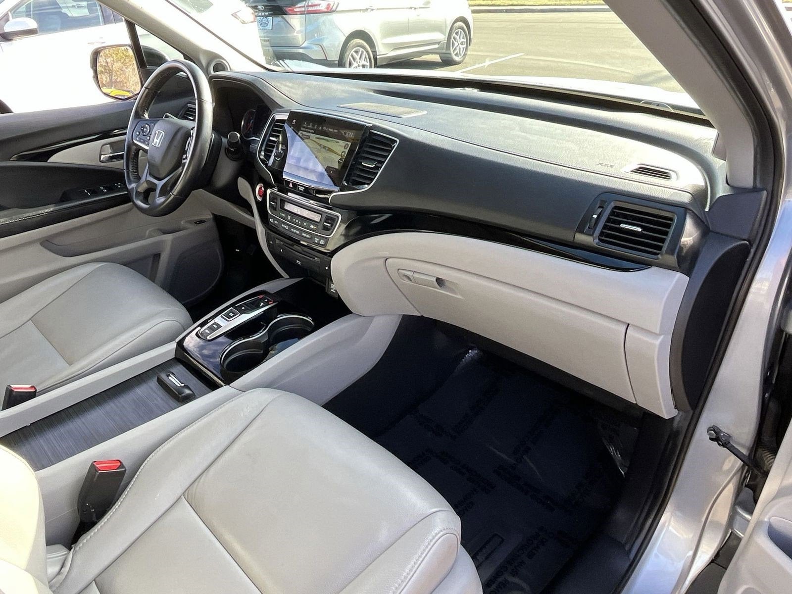 2020 Honda Pilot Touring 8-Passenger