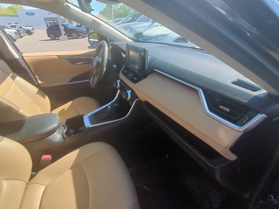 2021 Toyota RAV4 XLE Premium