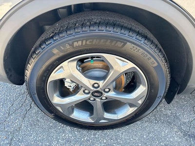 2025 Ford Escape Hybrid ST-Line