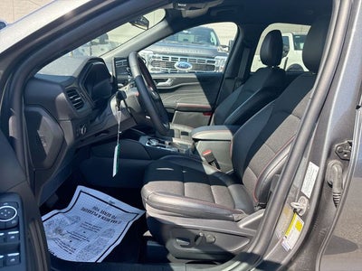 2025 Ford Escape Hybrid ST-Line