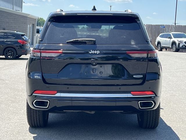 2022 Jeep Grand Cherokee Summit