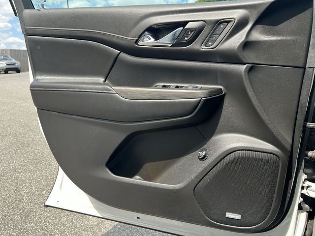 2020 GMC Acadia SLT