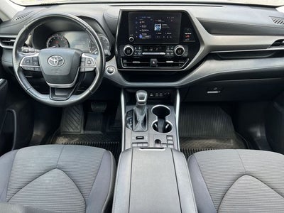 2024 Toyota Highlander LE