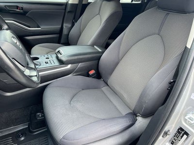 2024 Toyota Highlander LE
