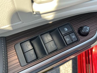 2022 Toyota Sienna LE 8 Passenger