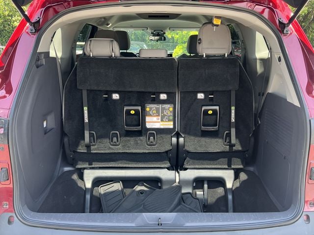 2022 Toyota Sienna LE 8 Passenger