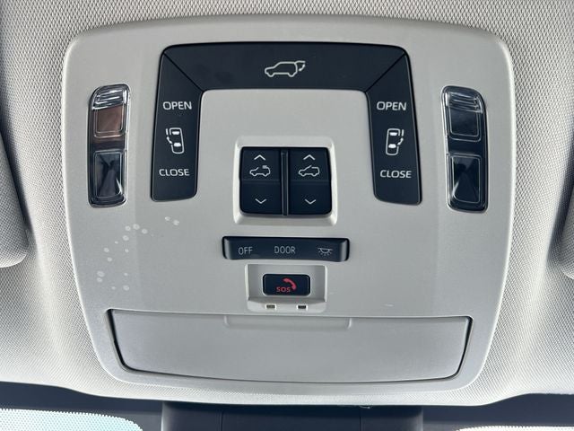 2026 Toyota Sienna XLE 8 Passenger
