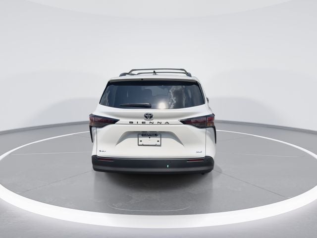 2026 Toyota Sienna XLE 8 Passenger