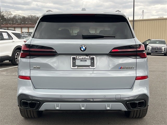 2025 BMW X5 M60i