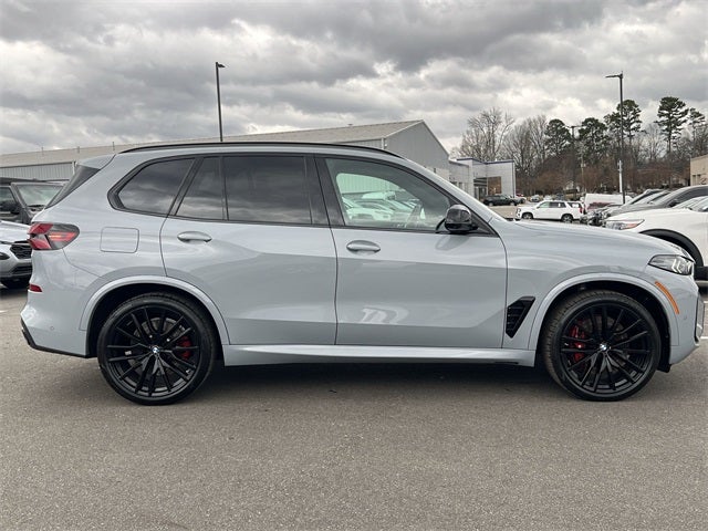 2025 BMW X5 M60i