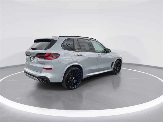 2025 BMW X5 M60i