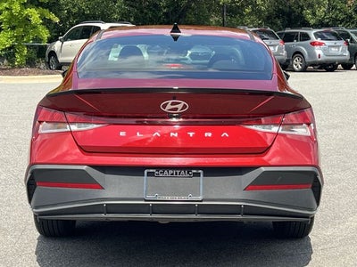 2025 Hyundai Elantra SEL Sport