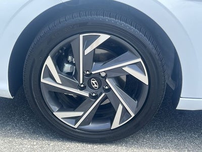 2025 Hyundai Elantra Hybrid SEL Sport