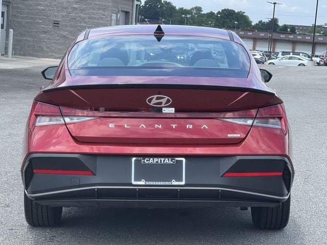 2025 Hyundai Elantra Hybrid SEL Sport