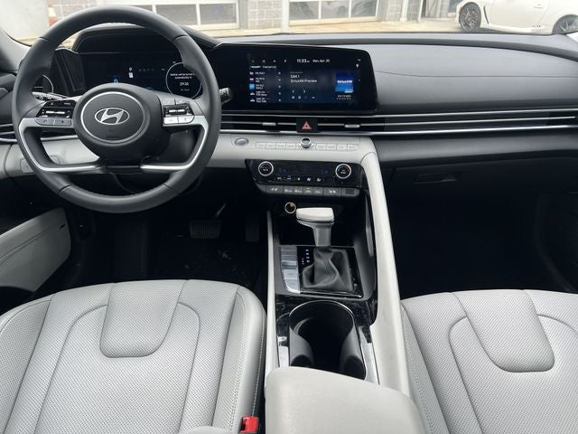 2025 Hyundai Elantra Hybrid Limited