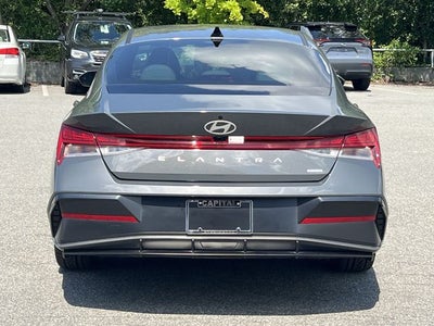 2025 Hyundai Elantra Hybrid Limited