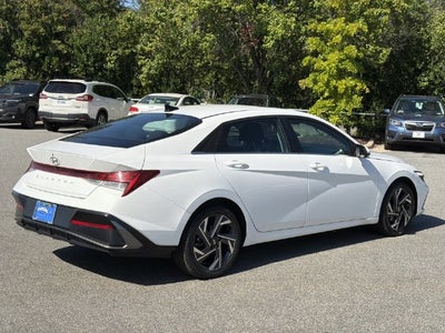 2025 Hyundai Elantra SEL Convenience