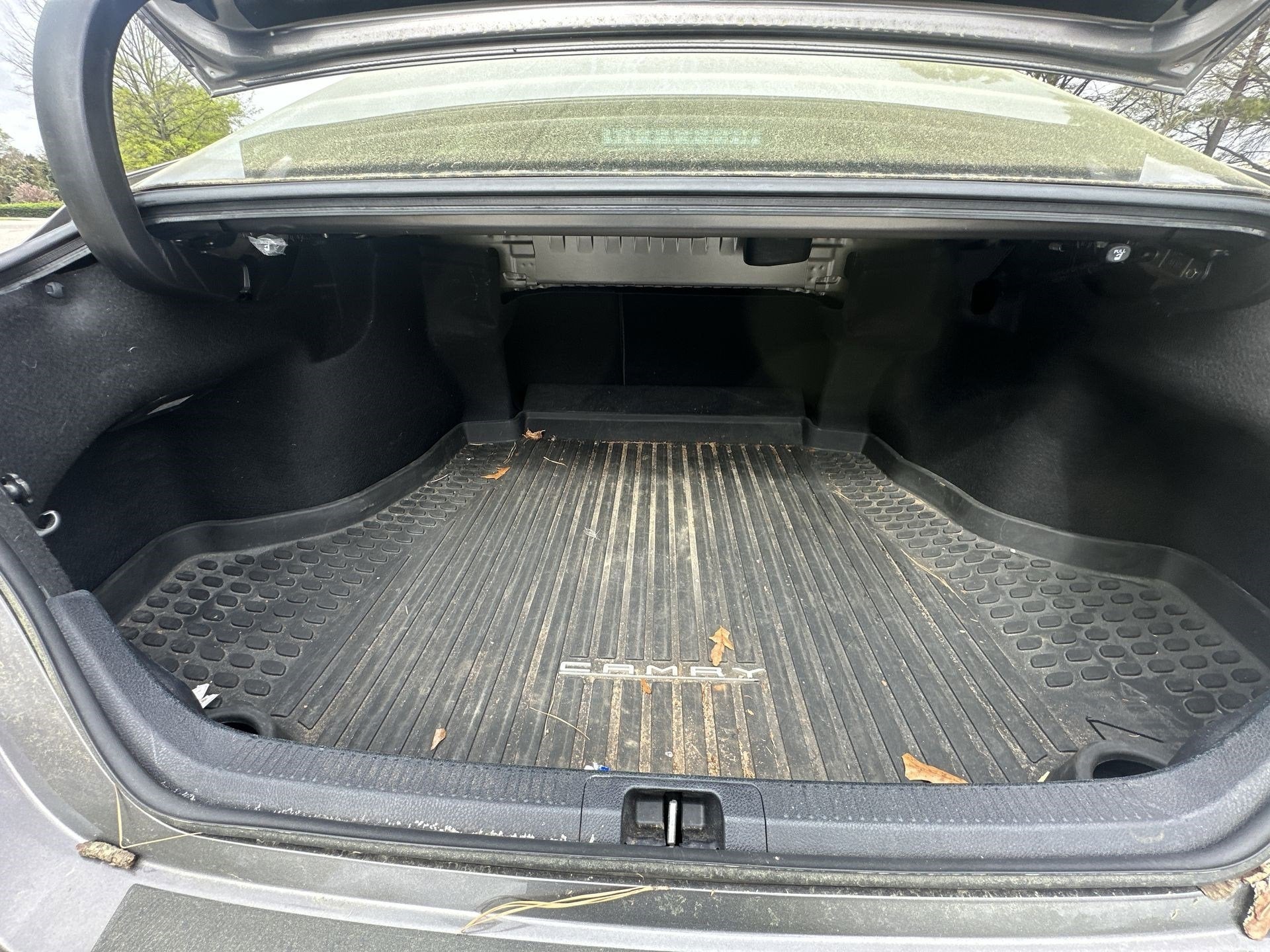 2021 Toyota Camry Hybrid SE